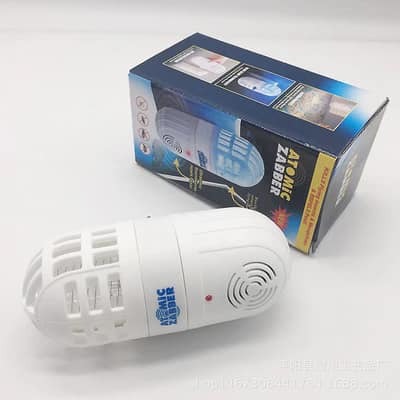 2 u 1 Ultrazvučni Rasterivač Štetočina i UV Svetlo 1+1 GRATIS!