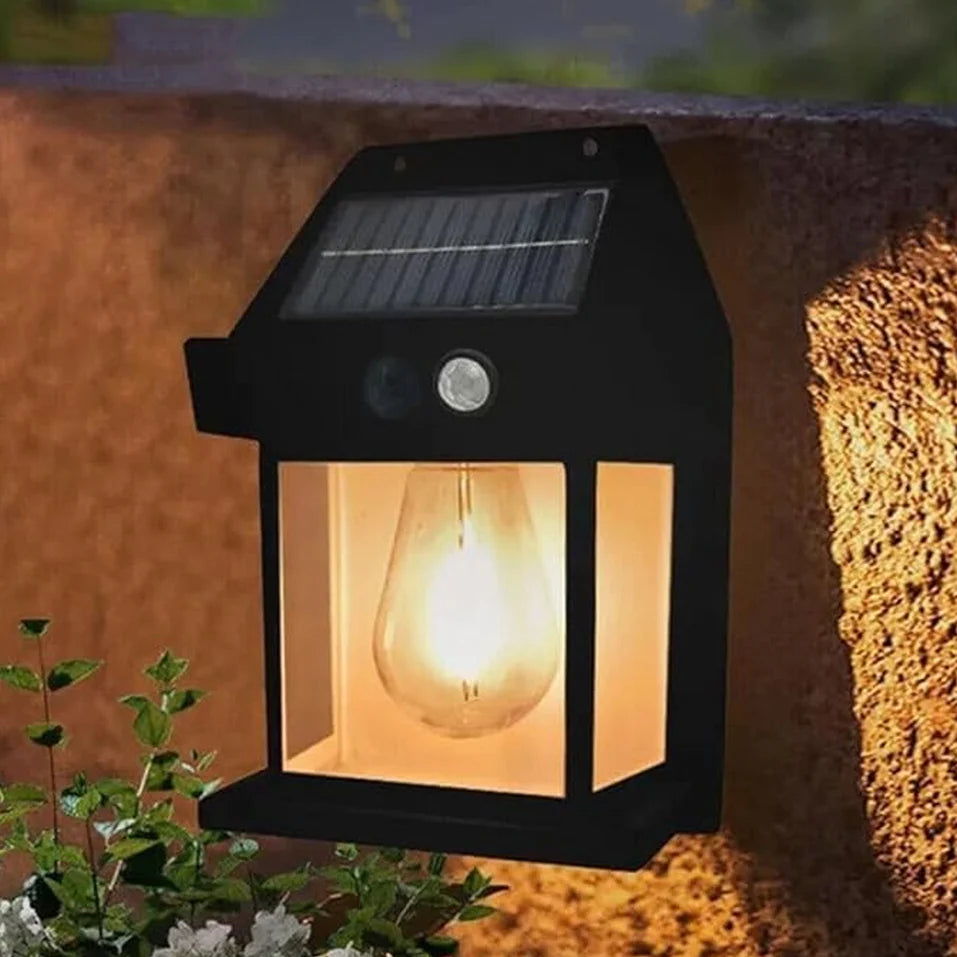 Solarna zidna lampa (1+1) GRATIS