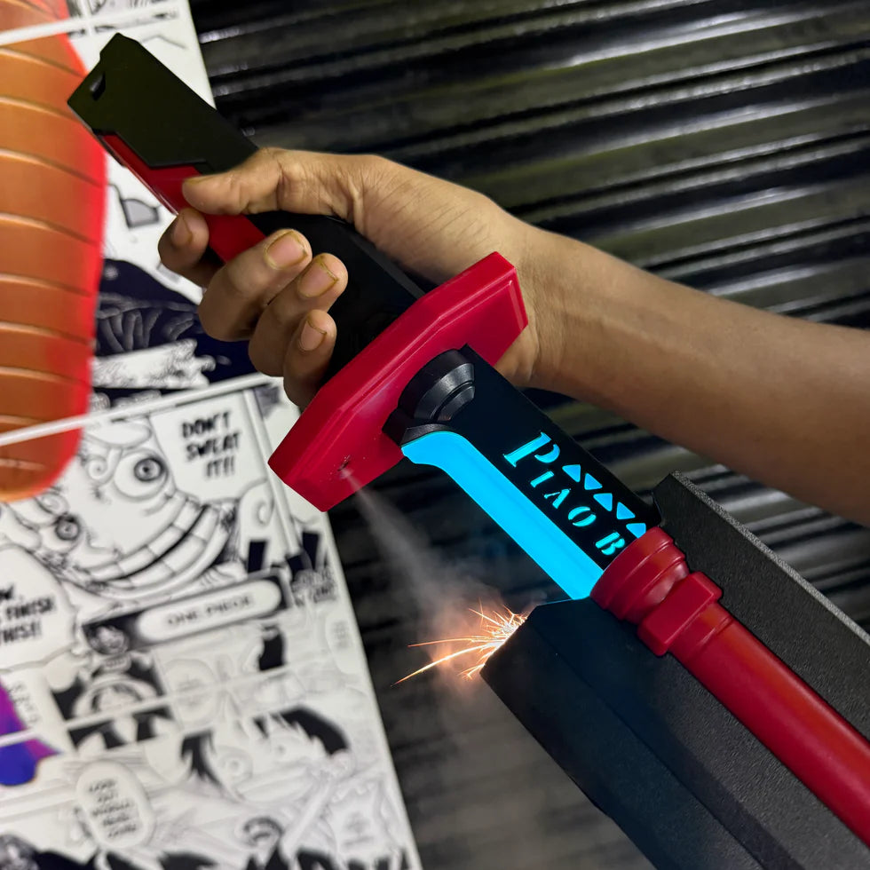 LED SVETLEĆI MAČ SA SPRAY EFEKTOM