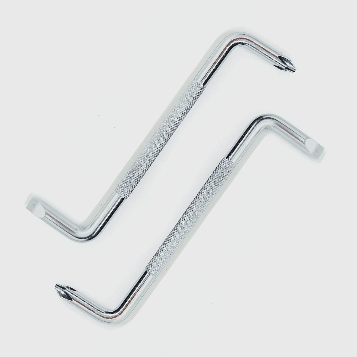 100-DELNI SET ODVIJAČA I BITOVA