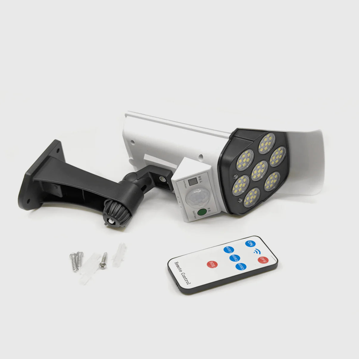 SOLARNA LAMPA/LAŽNA KAMERA 2 KOM